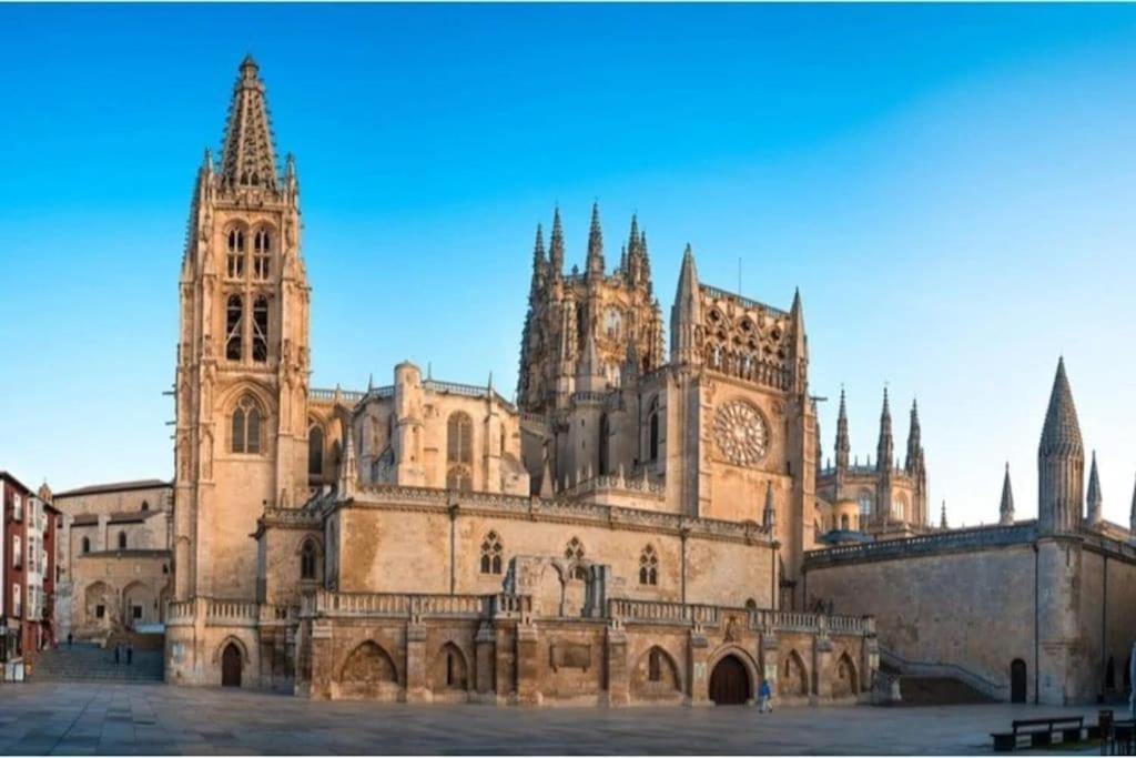 Vivienda De Uso Turistico En El Corazon De Burgos Apartment ภายนอก รูปภาพ